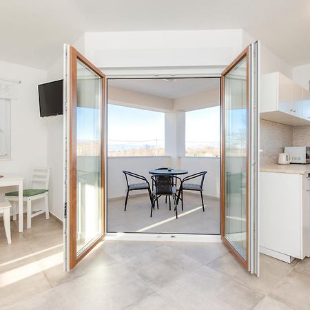 Apartments Brig Perfect Countryside Holiday! Крк Экстерьер фото