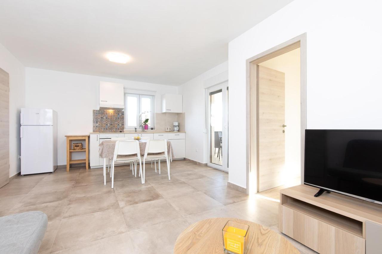 Apartments Brig Perfect Countryside Holiday! Крк Экстерьер фото