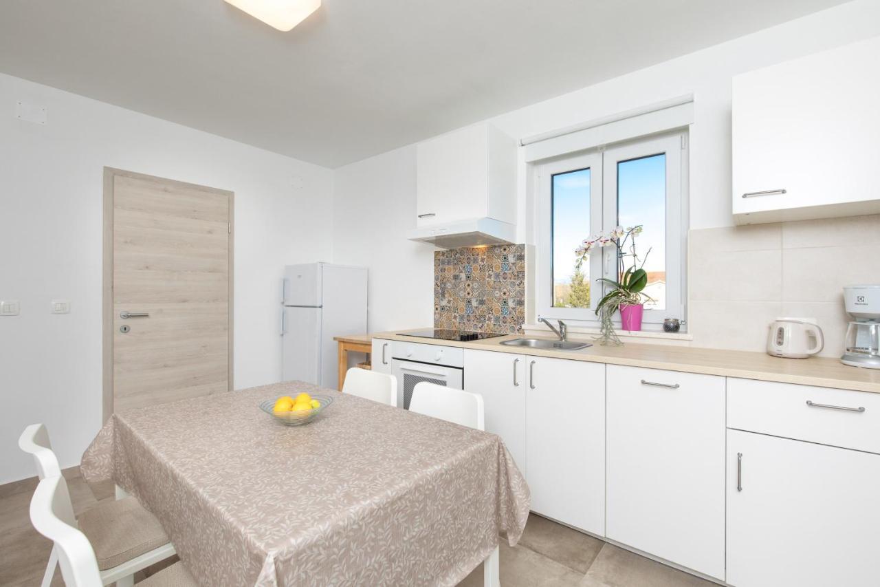 Apartments Brig Perfect Countryside Holiday! Крк Экстерьер фото