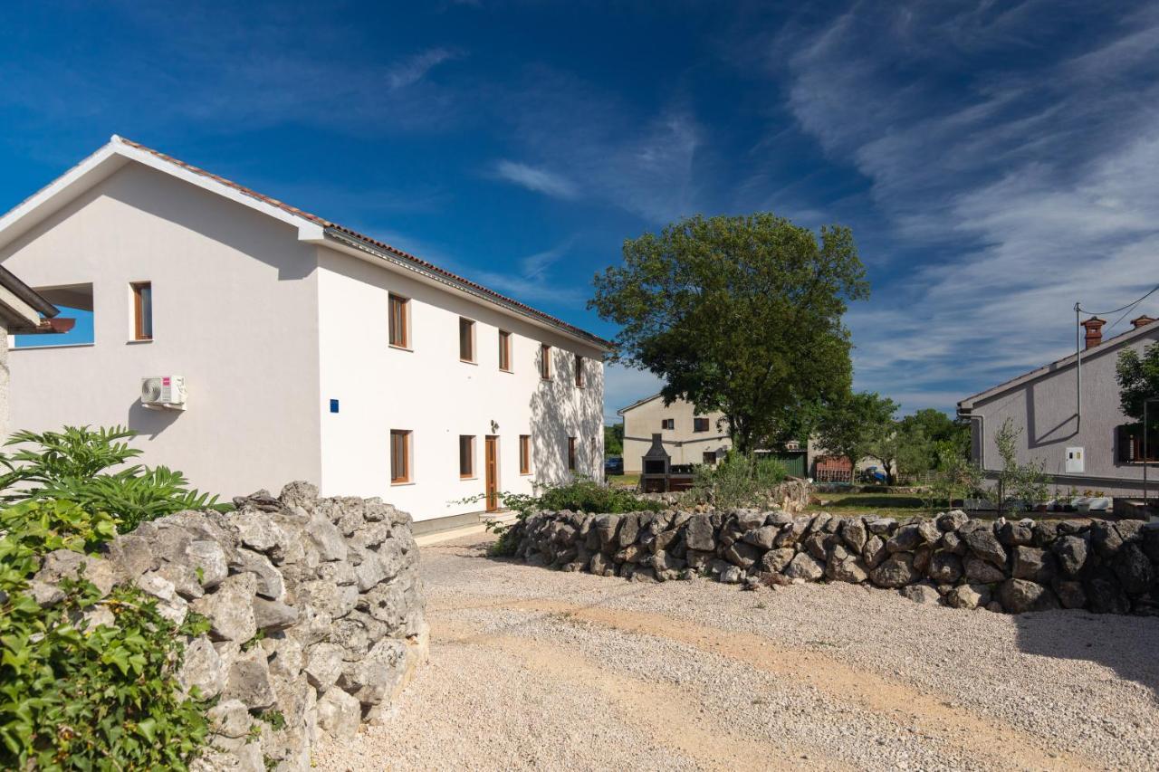 Apartments Brig Perfect Countryside Holiday! Крк Экстерьер фото