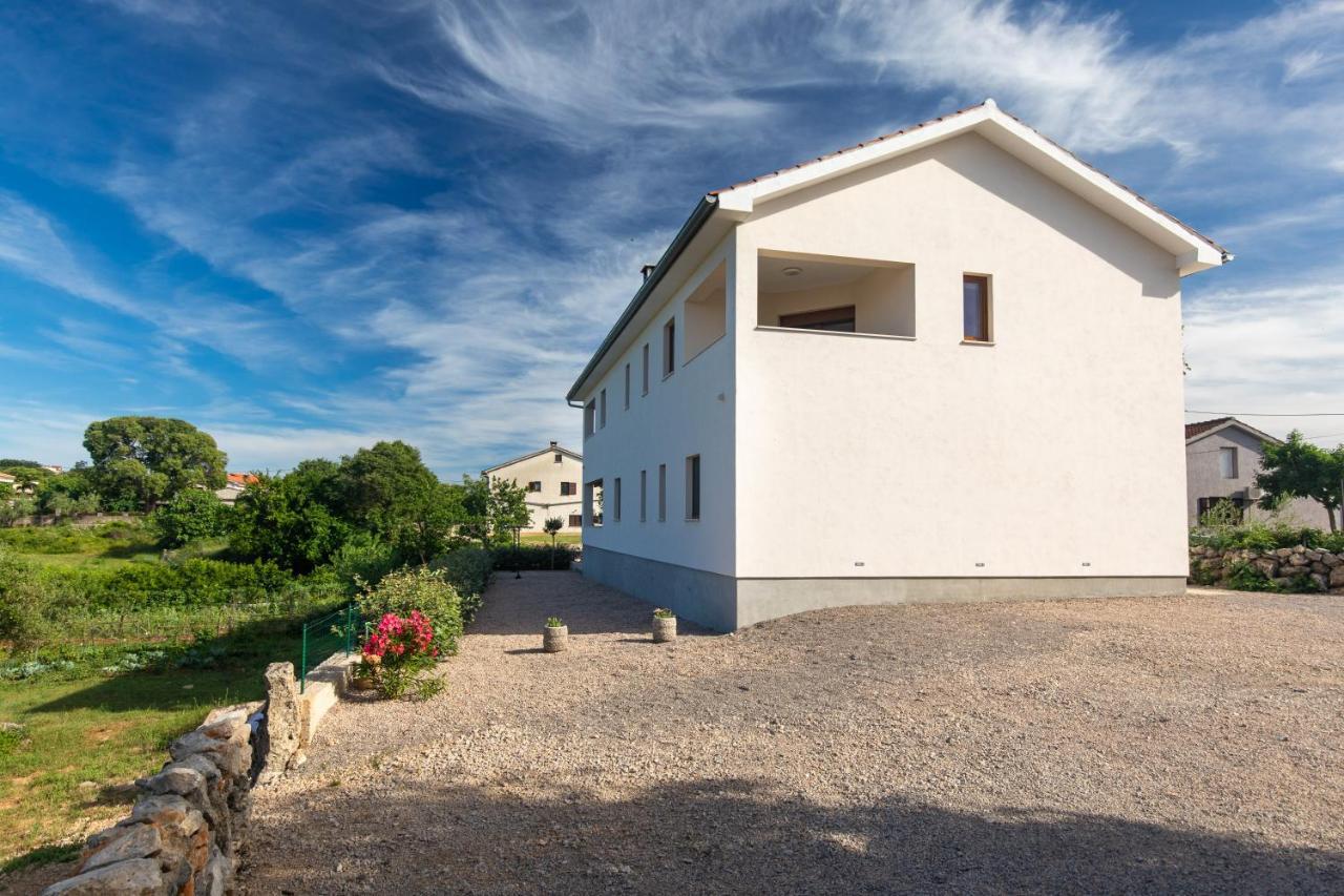 Apartments Brig Perfect Countryside Holiday! Крк Экстерьер фото