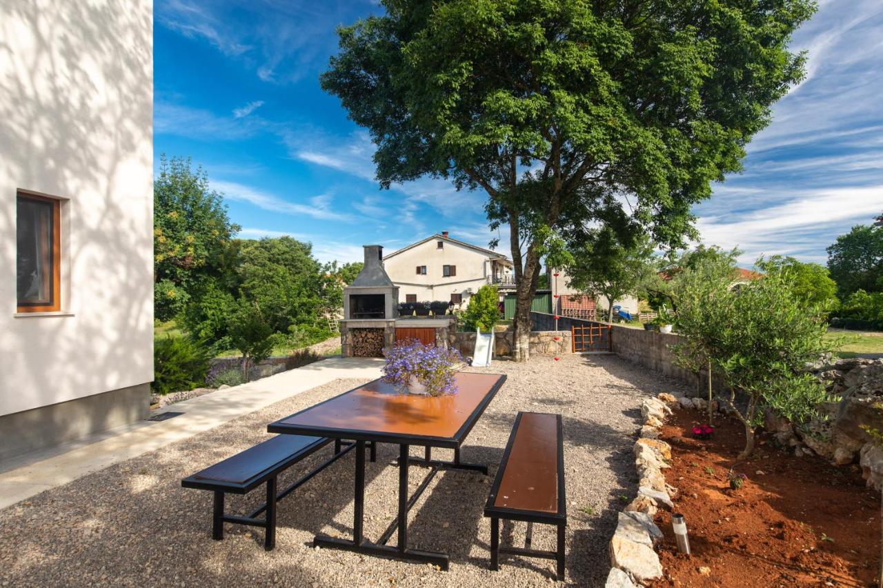 Apartments Brig Perfect Countryside Holiday! Крк Экстерьер фото